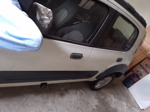 Imagem 5 de 7 de Fiat Uno Celebration