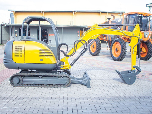 Imagem 6 de 22 de Mini Escavadeira Wacker Neuson 3503 - 2012 = Caterpillar,jcb