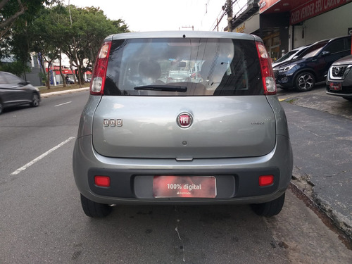 Fiat Uno Uno Vivace 1.0 8V (Flex) 4p