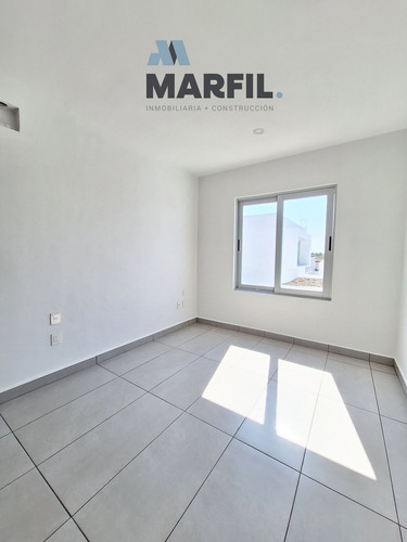 Casa De 2 Plantas En Preventa, Bosque Real, Villa De Álvarez, Colima