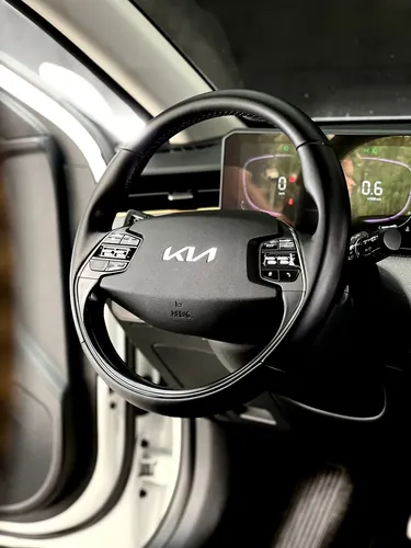 Kia K3 Cross 1.6 Zenith