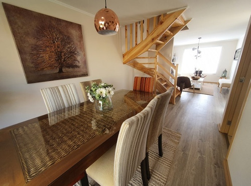Condominio Los Maitenes Iii Casa 3 D 2 B Año Corrido