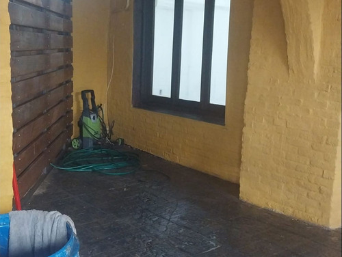 Casa En Excelente Estado En Cno. Tupá