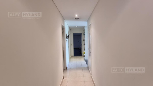 Imagen 17 de 30 de Casa Chalet Con Pileta En Venta - Las Lomas-golf, San Isidro