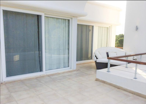 Venta Departamento 2 Ambientes- Green Park. Punta Del Este