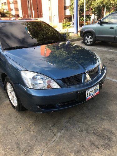 Imagen 4 de 11 de Mitsubishi Lancer Touring 2 Litros
