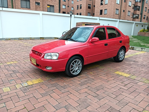 Hyundai Accent 1.5 Gls 4 p