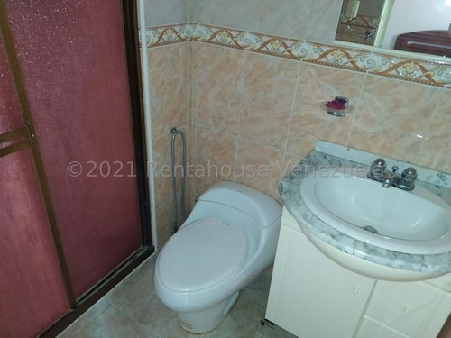 Imagen 12 de 25 de 22-6319 Mv. Apartamento En Venta Pent-house Urb. Campo Alegre, Turmero.