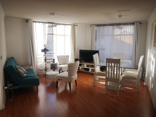 $480.000. Plano De Valparaiso, Bien Conectado A Servicios