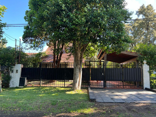 Casa En Barrio Parque Alvear I Con Pileta