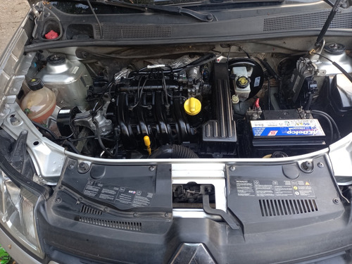 Renault Logan 1.0 16v Authentique Hi-flex 4p