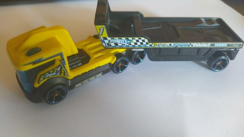 Hot Wheels Copter Chase Transporter 2012