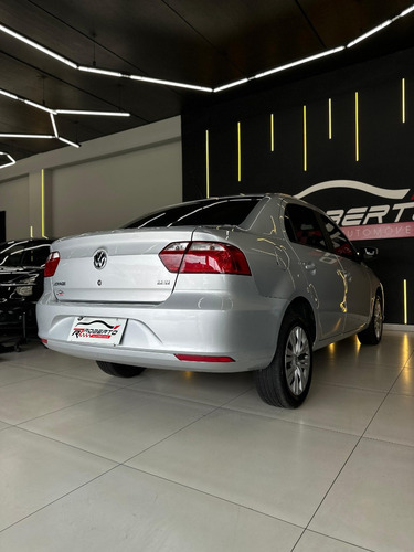 Volkswagen Voyage 1.6 16V MSI TOTALFLEX 4P AUTOMÁTICO