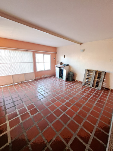 Vendo Bella Casa En Turmero En Urbanizacion La Flor, Precio De Oportunidad