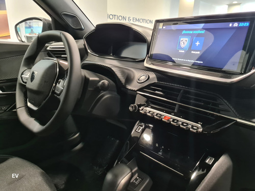 Peugeot 2008 1.0T Allure