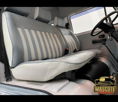 Imagem 9 de 15 de Kombi Last Edition 2014 *top*com Ar Condicionado**financio**