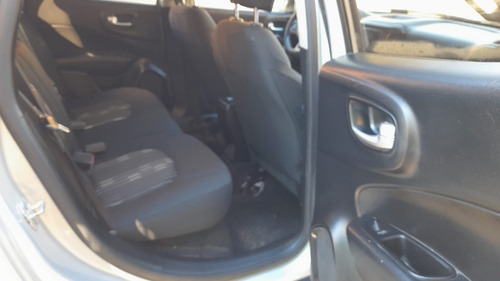 Imagen 11 de 13 de Fiat - Toro Freedom 2.0 16v 4x2