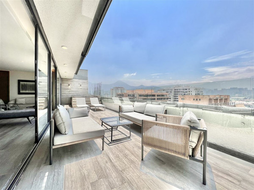 Moderno Penthouse: El Golf