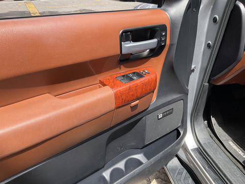 Toyota Sequoia 5.7 Platinum At