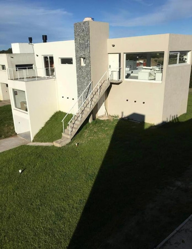 Imagen 2 de 14 de Casa - Barrio Costa Esmeralda