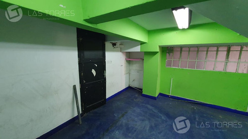 Local A La Calle! 22m2 De Salón. Gastos Comunes $500.