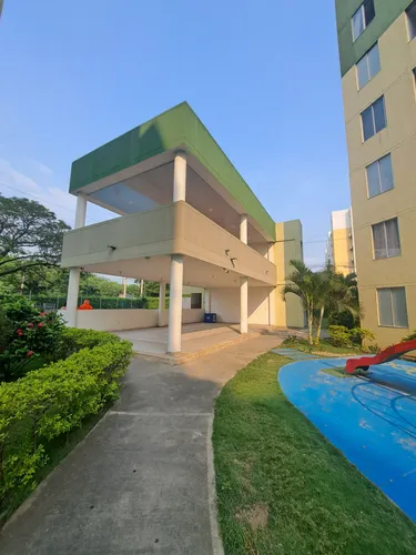 Apartamento En Arriendo En Prados Del Este. Cod A24416