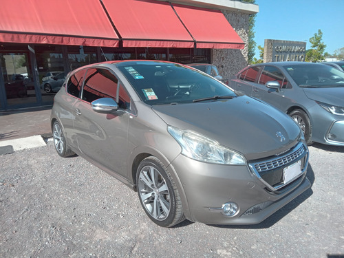 Peugeot 208 1.6 Xy