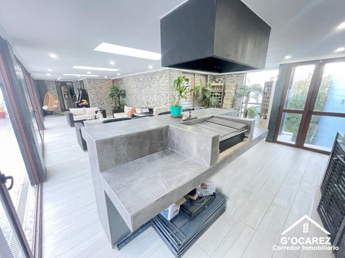 3d,4b,2e,piscina,2 Quinchos, 717,47 M2, Arriendo 2.000.000