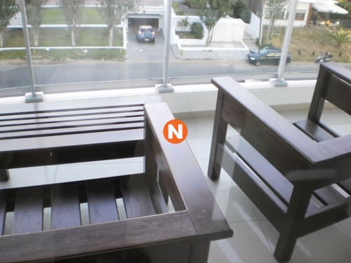 Apartamento En Venta Y Alquiler, Mansa, Punta Del Este, 3 Dormitorios.- Ref: 155093