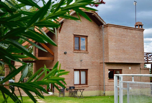 Casa En Venta En Merlo En Country Chumamaya