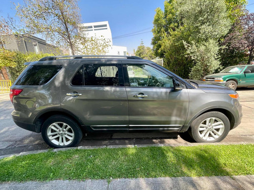 Ford Explorer XLT 4x2 AUT