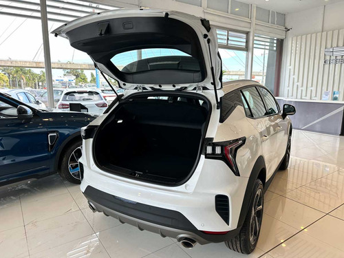 lynk & co 06 CORE PLUS 1.5