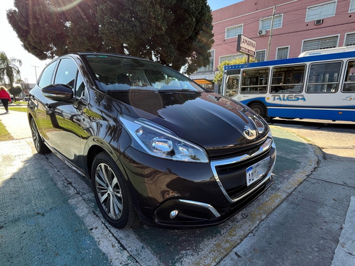 Peugeot 208 1.6 Feline Tiptronic