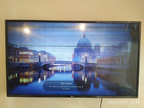 Imagen 1 de 4 de Tv Led LG 43uj6300 Solo Pantalla Rota, Para Repuestos