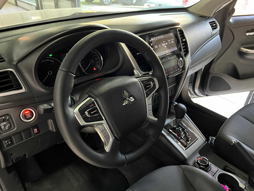 Mitsubishi L200 2.4 Di-d High Power 181cv Cuero