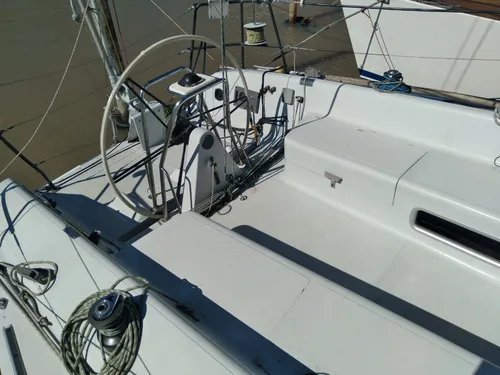 Millenium 390- Cr. Velero