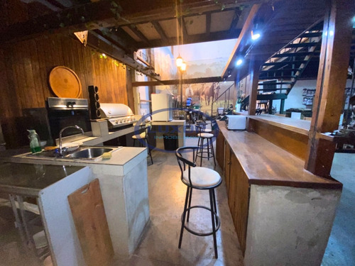 Amplia Bodega + Local En Venta En Club Hípico 722mt2