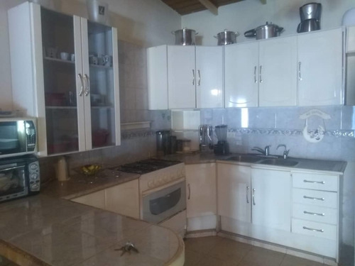 Imagen 8 de 9 de Se Vende Casa En Urb Los Tapiales I V01-0657lt-mjm