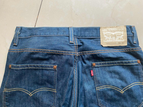 Jean Levis Hombre Importado. W34 L32. Azul. 1 Sola Puesta.