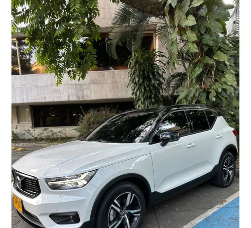 Volvo XC40 2.0 T5 Awd R-design