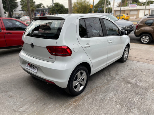 Imagen 4 de 7 de Volkswagen Fox Comfortline 2017 Gnc