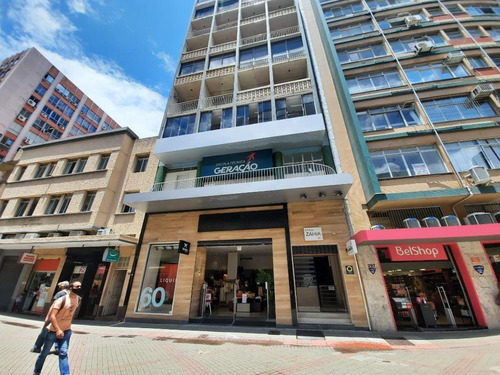 Imagem 1 de 18 de Excelente Sala Comercial Com 125m² Próx. Ao Mercado Público - Sa0780