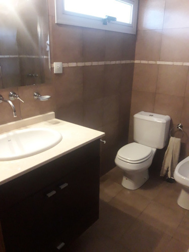 Imagen 7 de 22 de Departamento Villa Carlos Paz, De Categoria, Con Pileta, A Mts Del Lago San Roque, , Zona De Ingreso A La Ciudad
