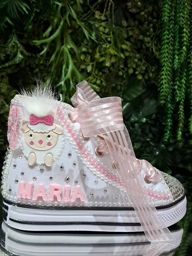Tênis Infantil Personalizado Ovelhinha Com Cristais E Perola