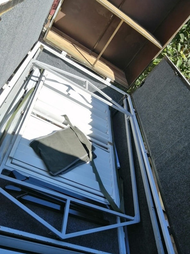 Imagen 8 de 9 de Tráiler Carpa