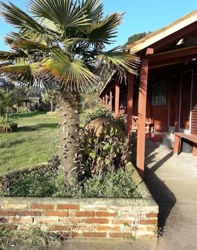 Imagen 2 de 5 de Complejo Turístico En Cobquecura, 8 Cabañas, Con Piscina