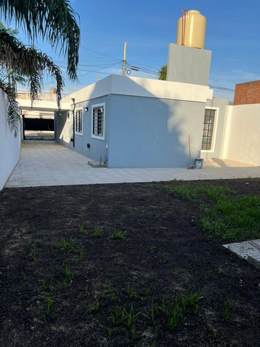 Imagen 19 de 24 de Casa - Ituzaingó Norte 4 Amb En Venta Casa Americana A Nuevo Sobre Lote Propio