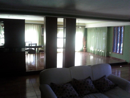 Imagen 25 de 27 de Quinta En Venta - 5 Dormitorios 3 Baños - 396mts2 - Mar Del Plata