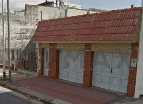 Venta Casa Amplia Avellaneda Patio Dos Cocheras