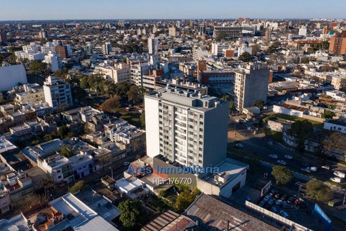 Imagen 2 de 15 de Apartamento 1 Dorm,proximo A Tres Cruces